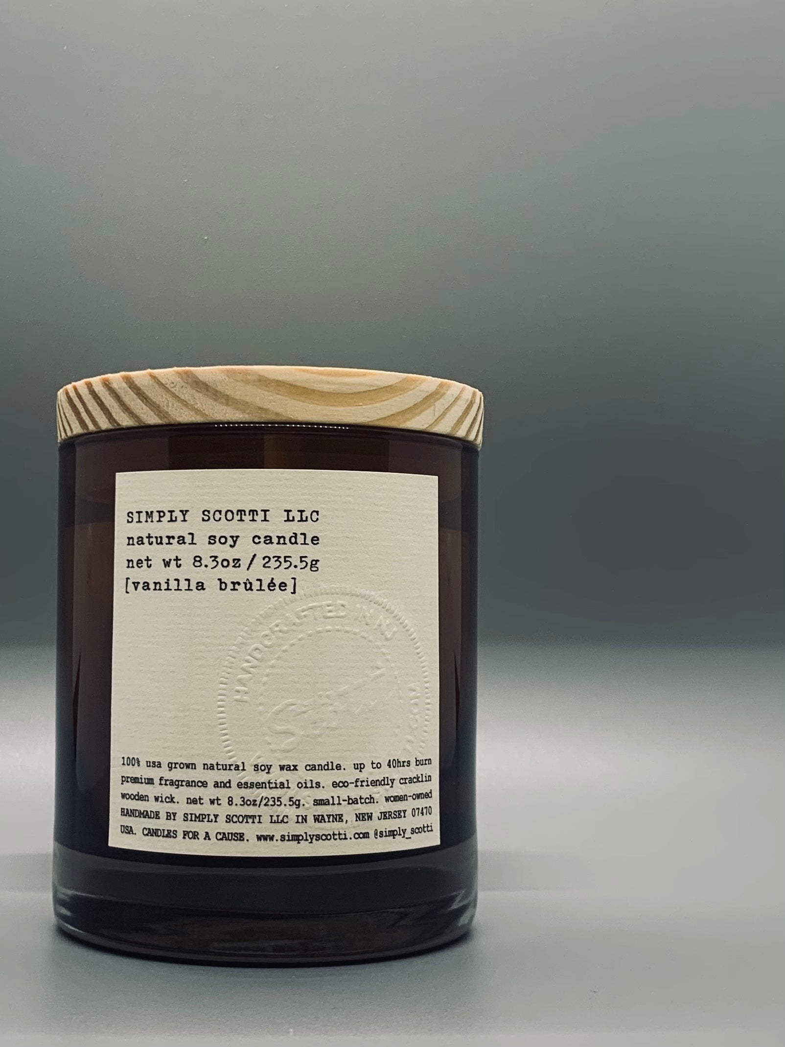 {Vanilla Brûlée} Signature Candle