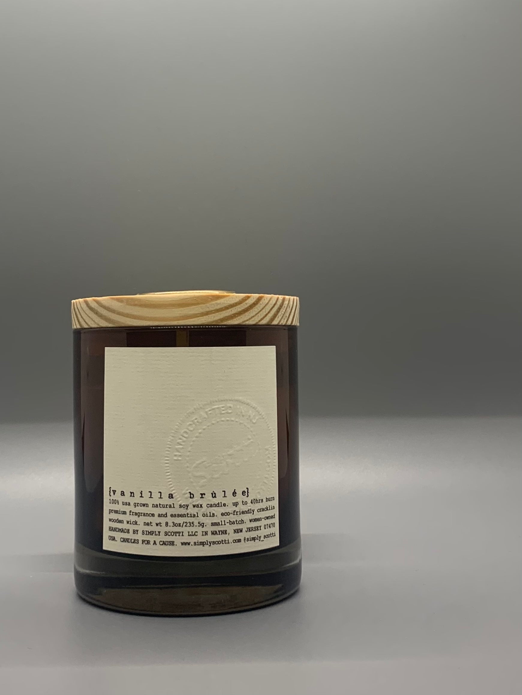 {Vanilla Brûlée} Signature Candle