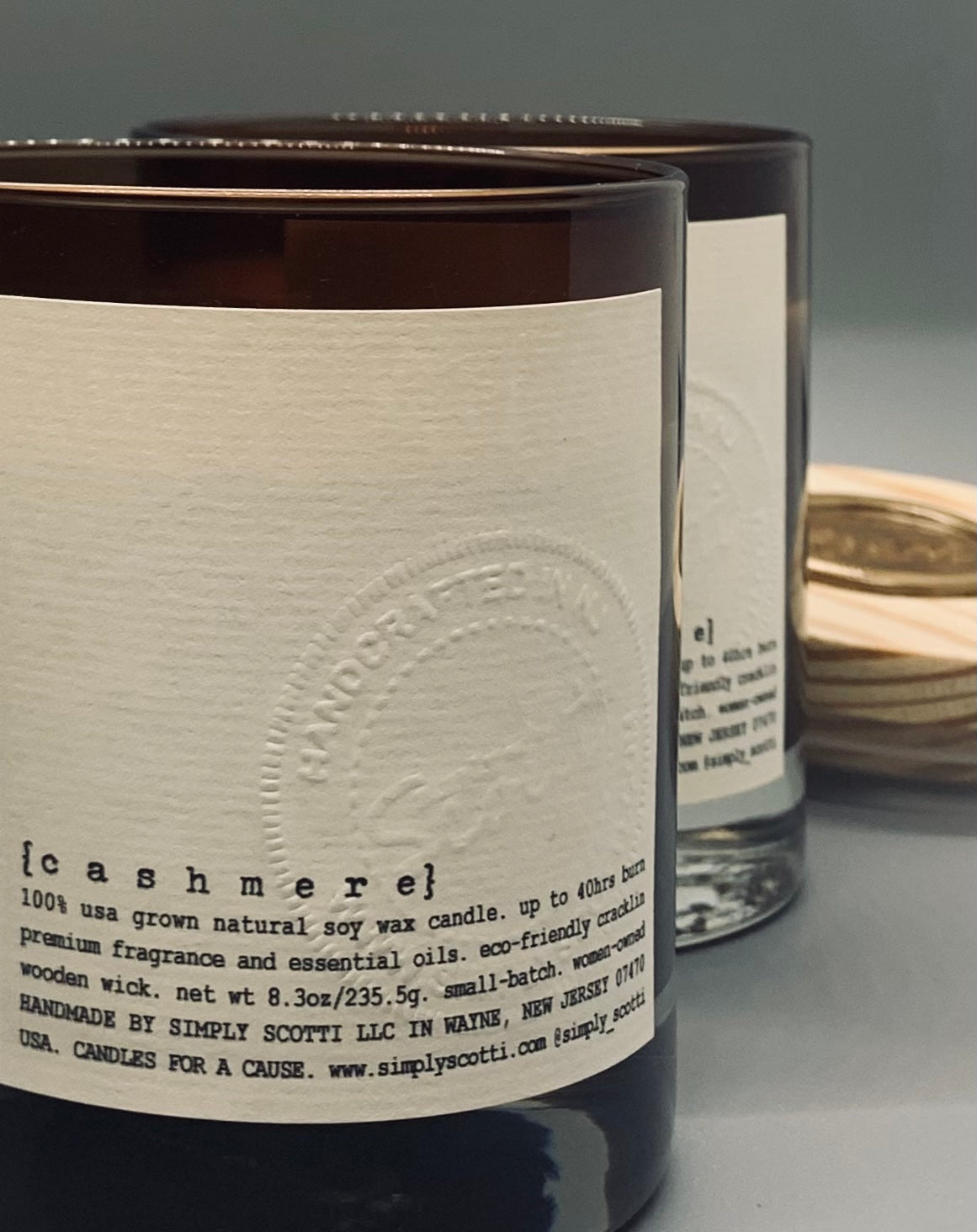 {Cashmere} Signature Candle