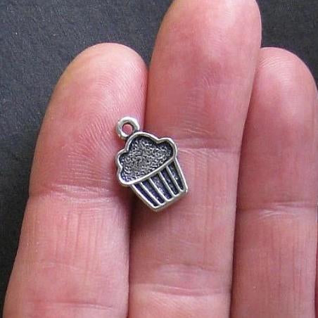 CUPCAKE BIRTHDAY CHARM