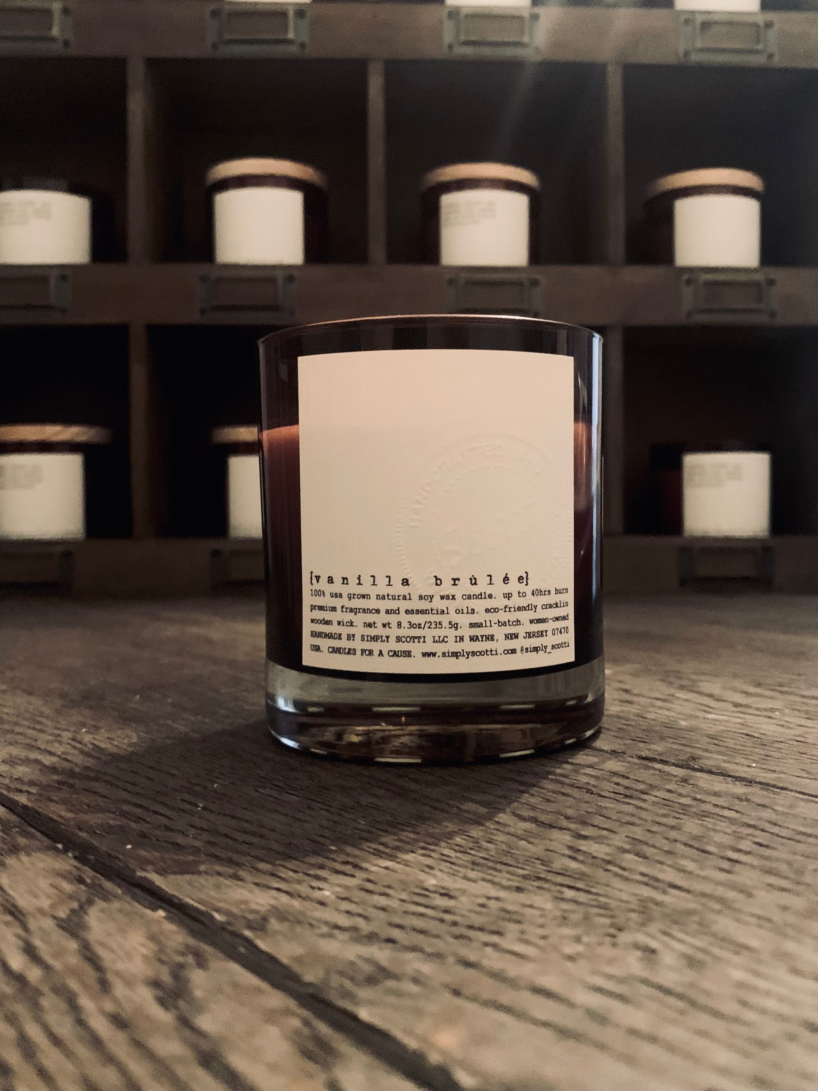 {Vanilla Brûlée} Signature Candle