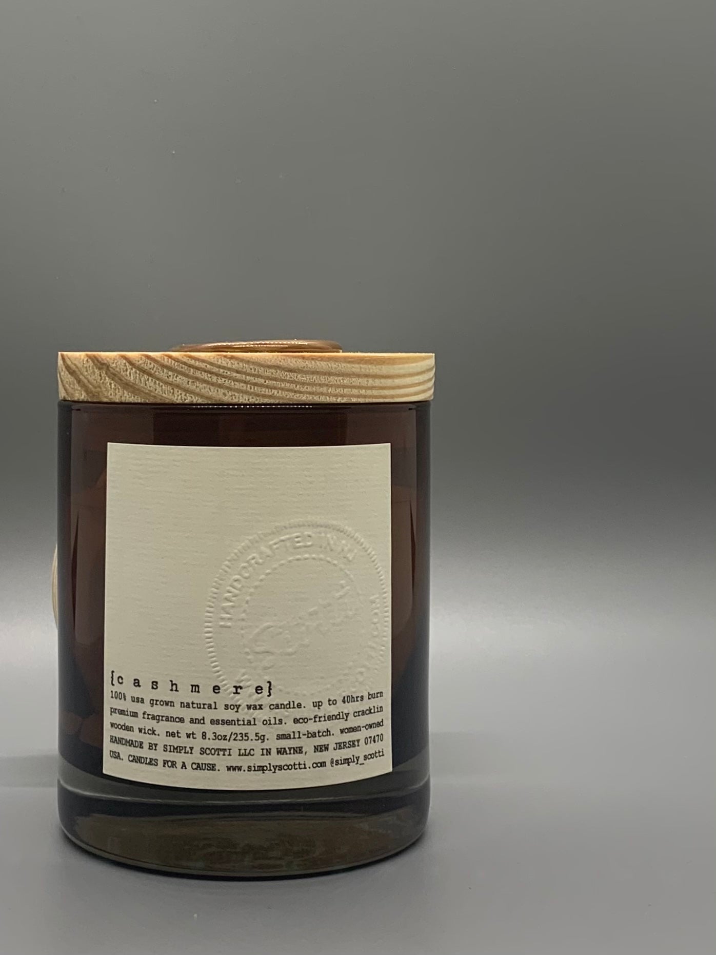 {Cashmere} Signature Candle