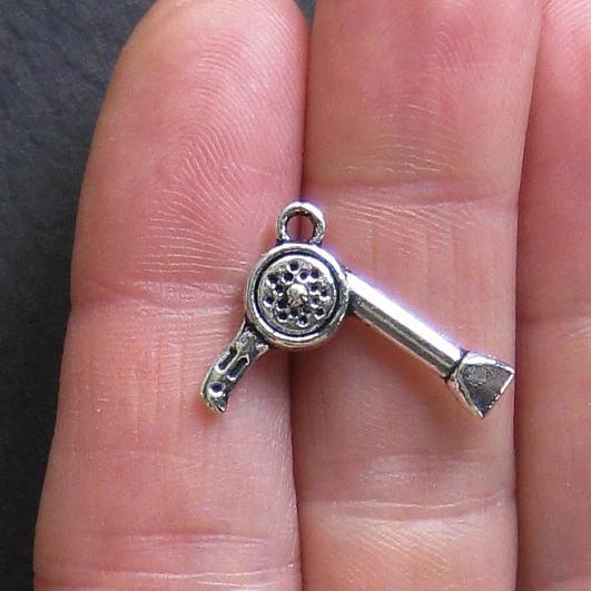 BLOWDRYER/HAIR STYLIST CHARM